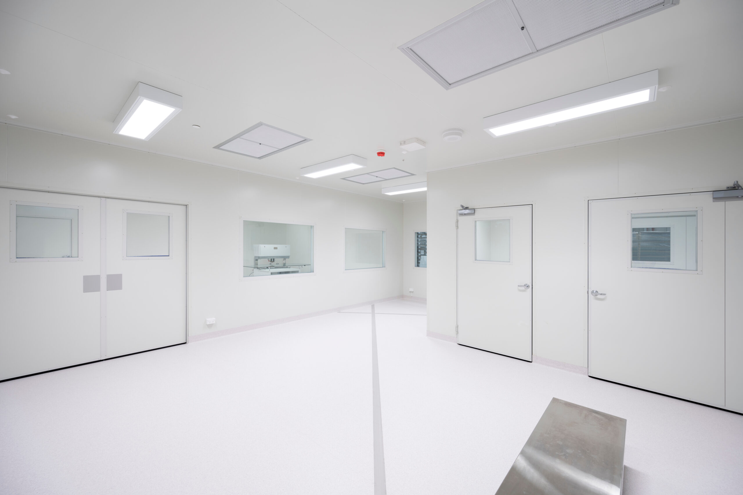 Cleanroom Construction Service by Heighton